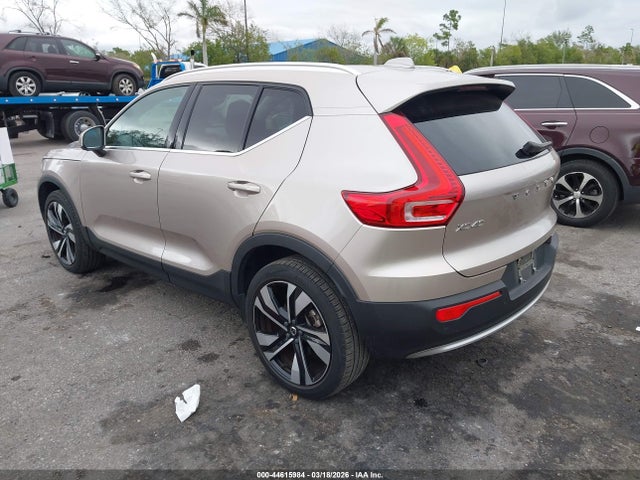 2023 VOLVO XC40 YV4L12UE5P2952032 Photo 2
