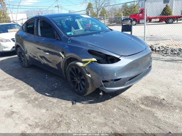 2022 TESLA MODEL Y 7SAYGDEE1NA009003
