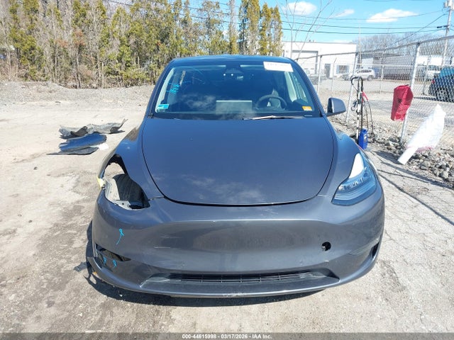 7SAYGDEE1NA009003 Tesla Model Y Long Range Dual Motor All-wheel Drive