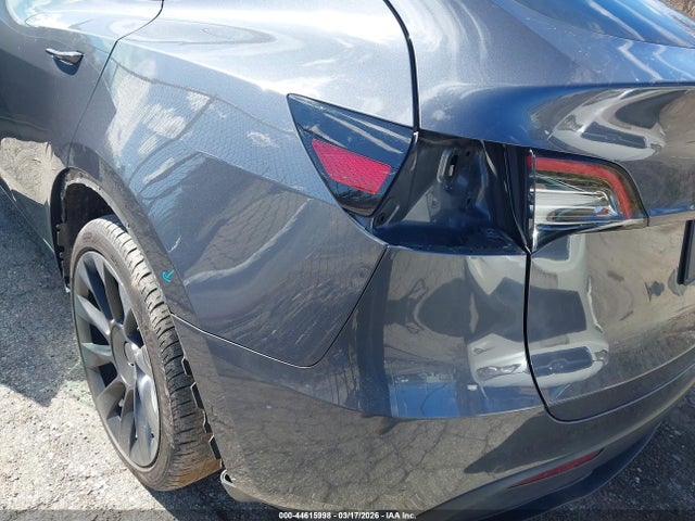 7SAYGDEE1NA009003 Tesla Model Y Long Range Dual Motor All-wheel Drive