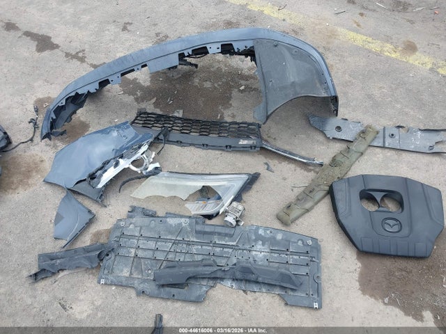 44616006 :رقم المزاد ، 3MZBPBCM2SM465942 vin ، 2025 Mazda Mazda3 مزاد بيع