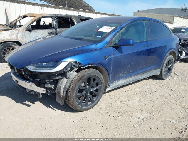 44616009 :رقم المزاد ، 7SAXCBE52PF397733 vin ، 2023 Tesla Model X Dual Motor All-wheel Drive/standard Range مزاد بيع