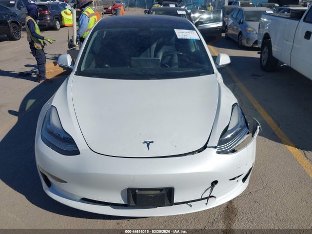 Продажа на аукционе авто 2018 Tesla Model 3, vin: 5YJ3E1EA6JF019659, номер лота: 44616015