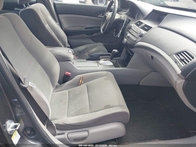 44616025 :رقم المزاد ، 1HGCP2F35BA155521 vin ، 2011 Honda Accord 2.4 Lx مزاد بيع