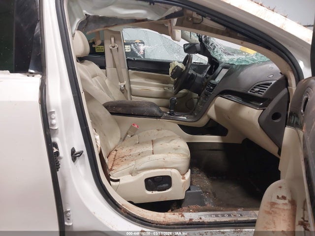 2LMHJ5AT5EBL50963 Lincoln Mkt Ecoboost