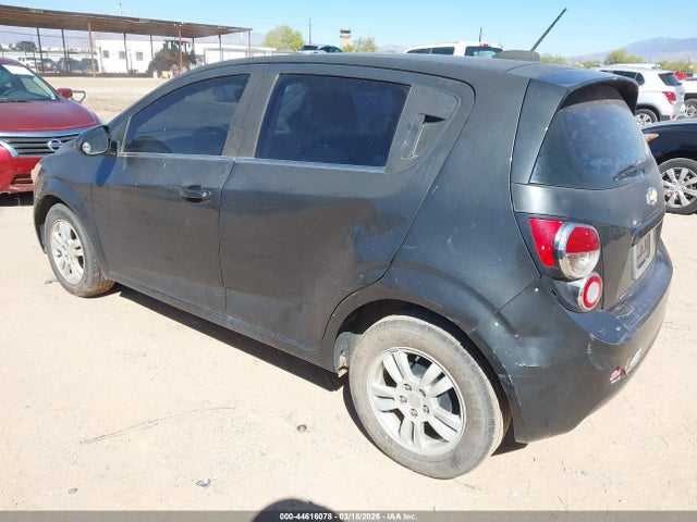 Chevrolet Sonic Lt Auto 2015 1G1JC6SH1F4201059 Image 3