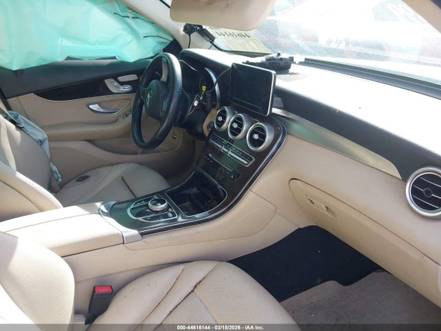 2019 Mercedes-benz Glc 300 მანქანა იყიდება აუქციონზე, vin: WDC0G4JB9KV163619, აუქციონის ნომერი: 44616144