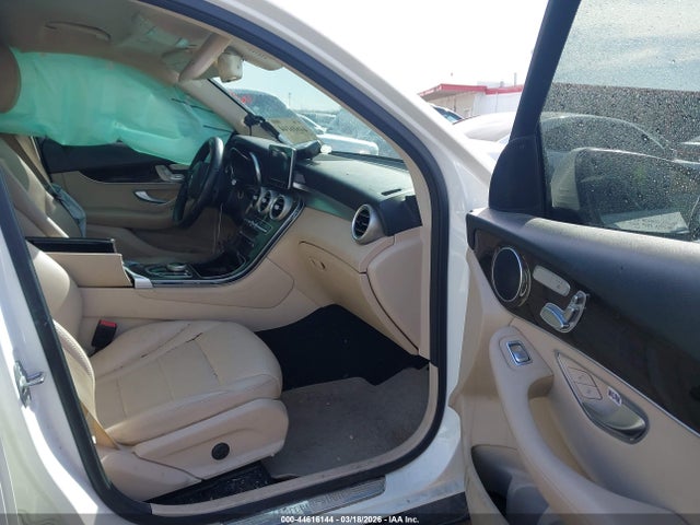 2019 MERCEDES-BENZ GLC 300 WDC0G4JB9KV163619 Photo 4