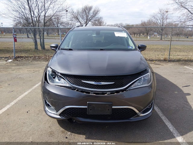 Продаж на аукціоні авто 2018 Chrysler Pacifica Touring L, vin: 2C4RC1BG8JR353351, номер лоту: 44616174