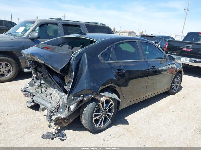 44616185 :رقم المزاد ، 3KPF24AD1PE647473 vin ، 2023 Kia Forte Lxs مزاد بيع