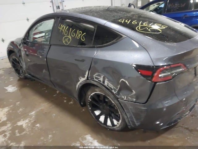 Продаж на аукціоні авто 2023 Tesla Model Y Awd/long Range Dual Motor All-wheel Drive, vin: 7SAYGDEE7PF805860, номер лоту: 44616186