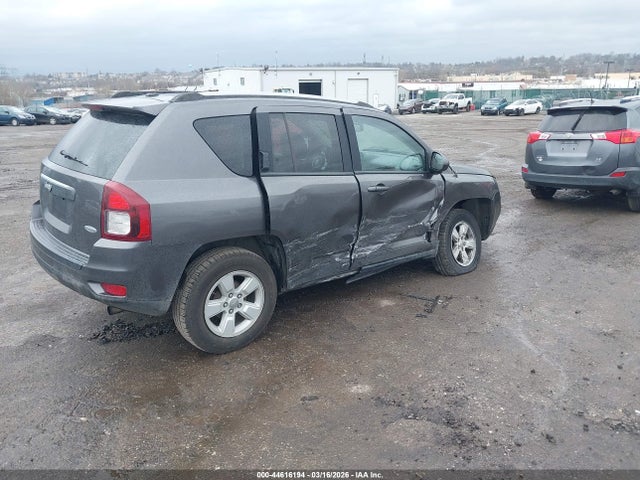 Jeep Compass Latitude 2016 1C4NJCEA9GD744768 Image 4