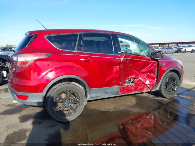 1FMCU0GD6HUB02381 Ford ESCAPE SE