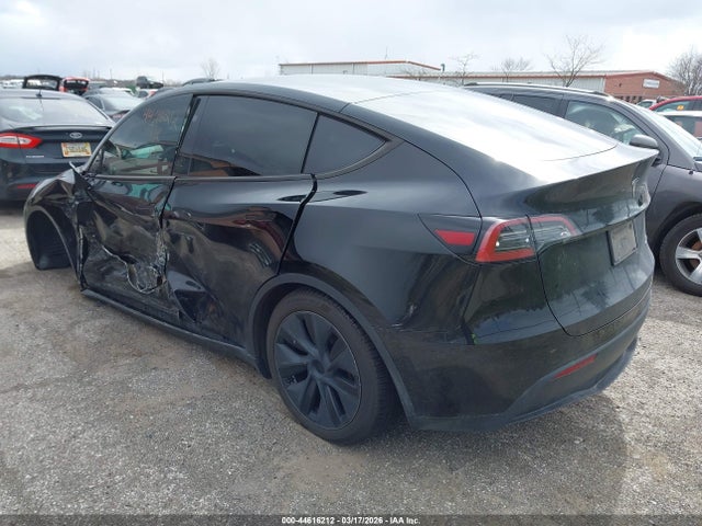Продаж на аукціоні авто 2024 Tesla Model Y Long Range Dual Motor All-wheel Drive, vin: 7SAYGDEE8RA294630, номер лоту: 44616212