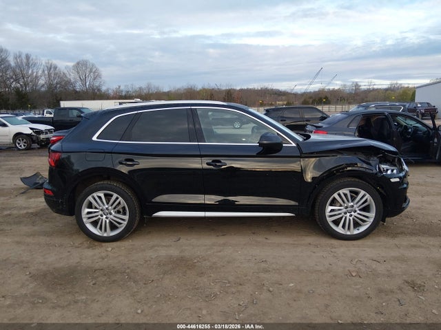 2018 Audi Q5 2.0t Premium/2.0t Tech Premium მანქანა იყიდება აუქციონზე, vin: WA1BNAFY1J2211625, აუქციონის ნომერი: 44616255