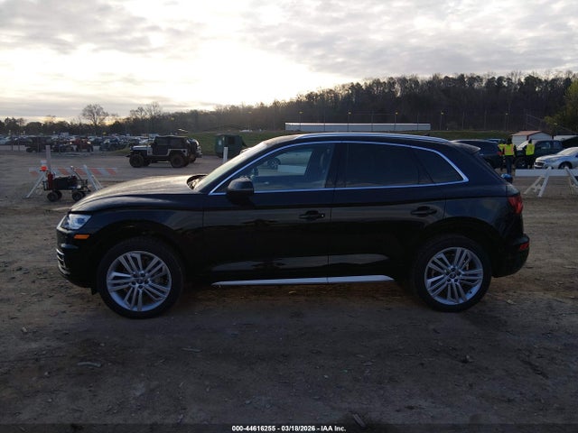 2018 Audi Q5 2.0t Premium/2.0t Tech Premium მანქანა იყიდება აუქციონზე, vin: WA1BNAFY1J2211625, აუქციონის ნომერი: 44616255