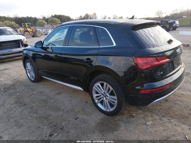 2018 Audi Q5 2.0t Premium/2.0t Tech Premium მანქანა იყიდება აუქციონზე, vin: WA1BNAFY1J2211625, აუქციონის ნომერი: 44616255
