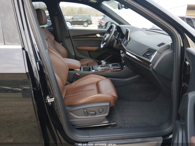 2018 Audi Q5 2.0t Premium/2.0t Tech Premium მანქანა იყიდება აუქციონზე, vin: WA1BNAFY1J2211625, აუქციონის ნომერი: 44616255