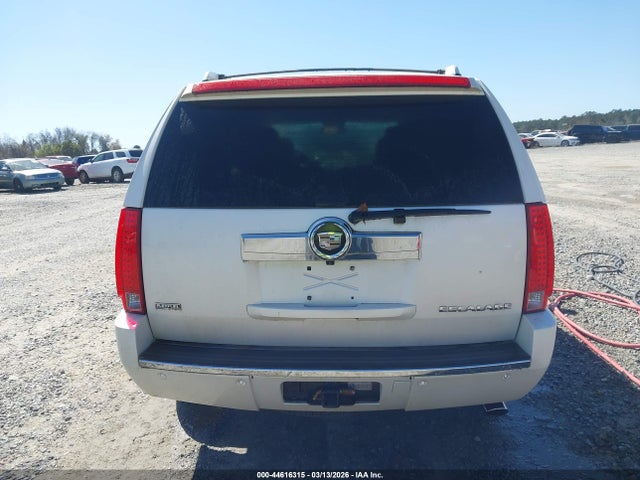 44616315 :رقم المزاد ، 1GYS3AEF7BR376982 vin ، 2011 Cadillac Escalade Standard مزاد بيع