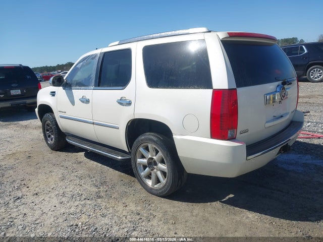 44616315 :رقم المزاد ، 1GYS3AEF7BR376982 vin ، 2011 Cadillac Escalade Standard مزاد بيع