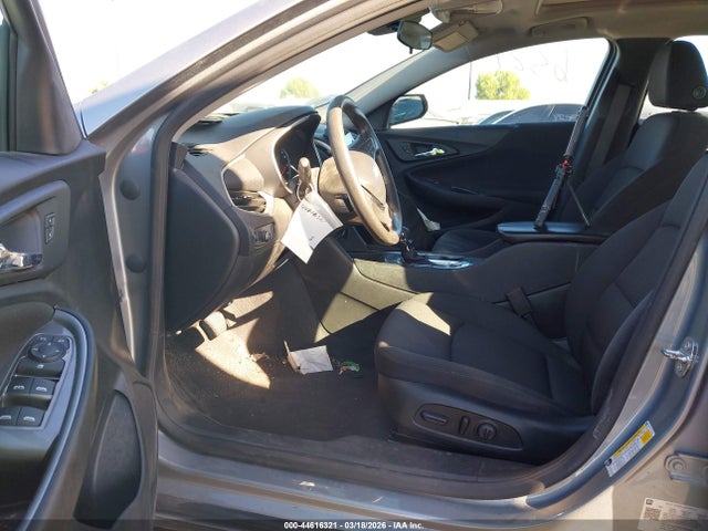 1G1ZD5ST3PF231586 Chevrolet Malibu Fwd 1lt
