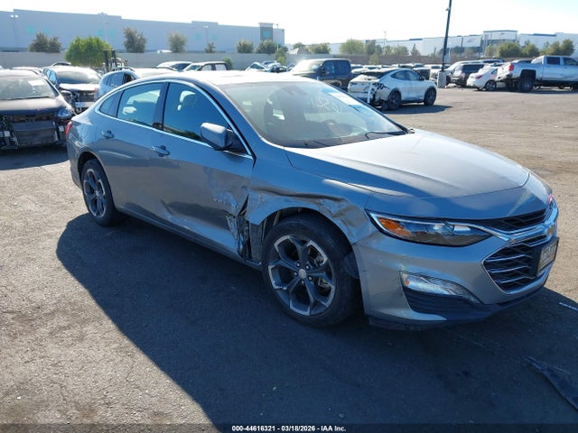 1G1ZD5ST3PF231586 Chevrolet Malibu Fwd 1lt