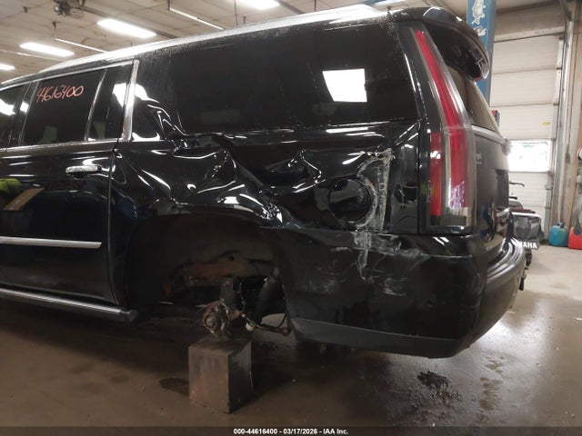 Продаж на аукціоні авто 2020 Cadillac Escalade Esv 4wd Platinum, vin: 1GYS4KKJXLR121739, номер лоту: 44616400