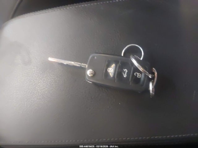 2013 Volkswagen Passat 2.0l Tdi Se მანქანა იყიდება აუქციონზე, vin: 1VWBN7A37DC139748, აუქციონის ნომერი: 44616425