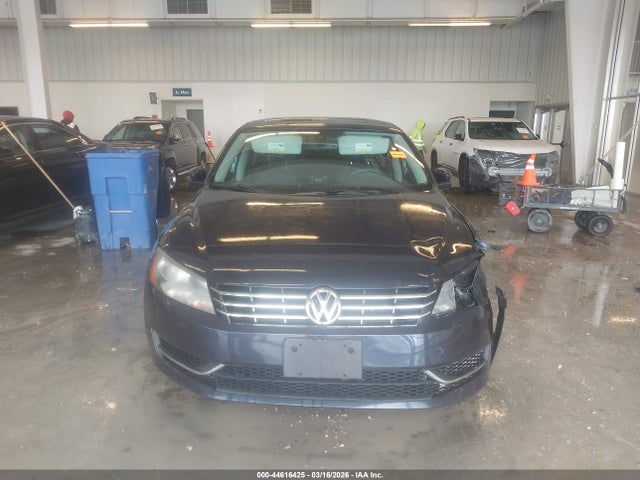 2013 Volkswagen Passat 2.0l Tdi Se მანქანა იყიდება აუქციონზე, vin: 1VWBN7A37DC139748, აუქციონის ნომერი: 44616425