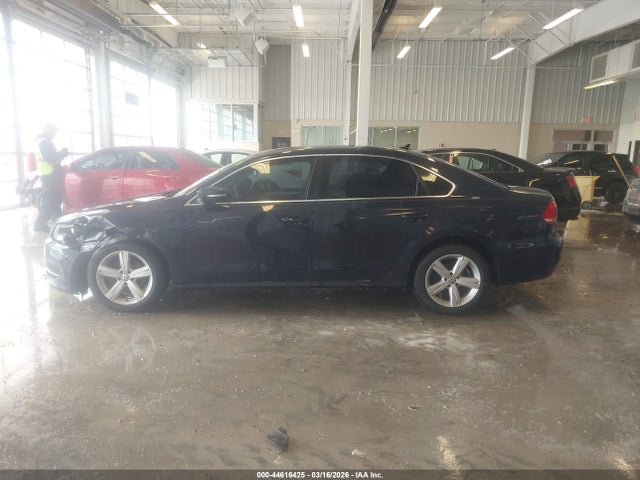 2013 Volkswagen Passat 2.0l Tdi Se მანქანა იყიდება აუქციონზე, vin: 1VWBN7A37DC139748, აუქციონის ნომერი: 44616425