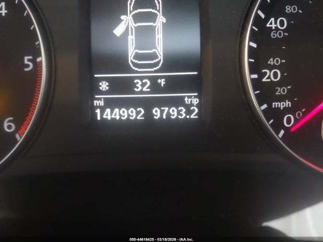 2013 Volkswagen Passat 2.0l Tdi Se მანქანა იყიდება აუქციონზე, vin: 1VWBN7A37DC139748, აუქციონის ნომერი: 44616425
