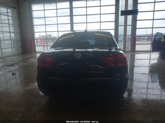 2013 Volkswagen Passat 2.0l Tdi Se მანქანა იყიდება აუქციონზე, vin: 1VWBN7A37DC139748, აუქციონის ნომერი: 44616425