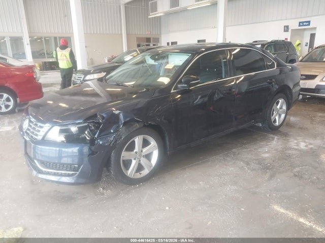 2013 Volkswagen Passat 2.0l Tdi Se მანქანა იყიდება აუქციონზე, vin: 1VWBN7A37DC139748, აუქციონის ნომერი: 44616425