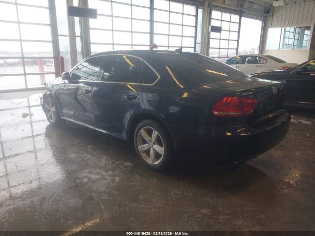 2013 Volkswagen Passat 2.0l Tdi Se მანქანა იყიდება აუქციონზე, vin: 1VWBN7A37DC139748, აუქციონის ნომერი: 44616425