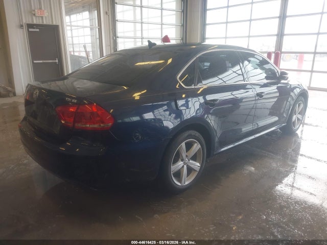 2013 Volkswagen Passat 2.0l Tdi Se მანქანა იყიდება აუქციონზე, vin: 1VWBN7A37DC139748, აუქციონის ნომერი: 44616425