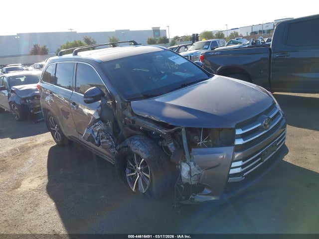 Toyota Highlander Xle 2018 5TDKZRFH9JS274747 Image 6