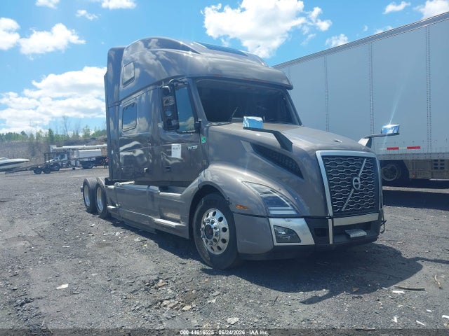 Aukcja sprzedaży 2022 Volvo Vnl, vin: 4V4NC9EH1NN289856, numer aukcji: 44616525