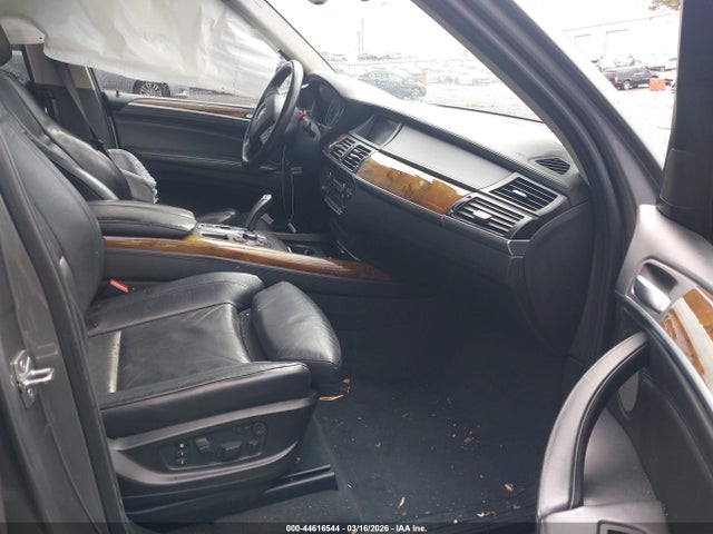2011 BMW X5 5UXZV4C57BL409412 Photo 4