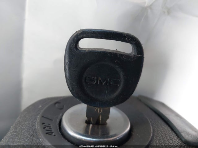 Продажа на аукционе авто 2016 Gmc Acadia Denali, vin: 1GKKVTKD6GJ225172, номер лота: 44616560