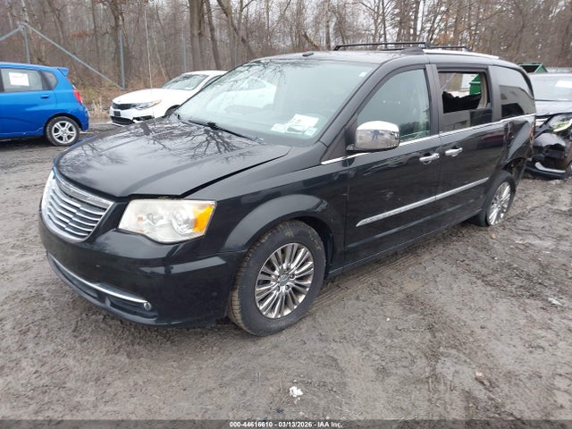 44616610 :رقم المزاد ، 2A4RR6DG2BR659420 vin ، 2011 Chrysler Town & Country Limited مزاد بيع
