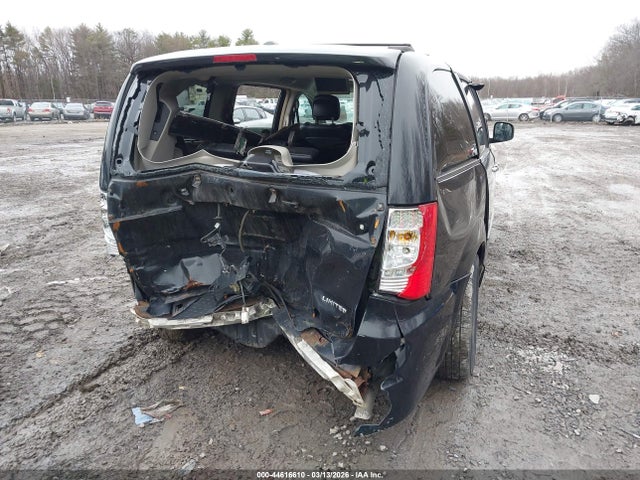 44616610 :رقم المزاد ، 2A4RR6DG2BR659420 vin ، 2011 Chrysler Town & Country Limited مزاد بيع