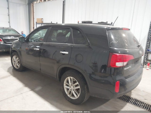 KIA SORENTO LX 2015 5XYKT3A65FG654337 Image 3