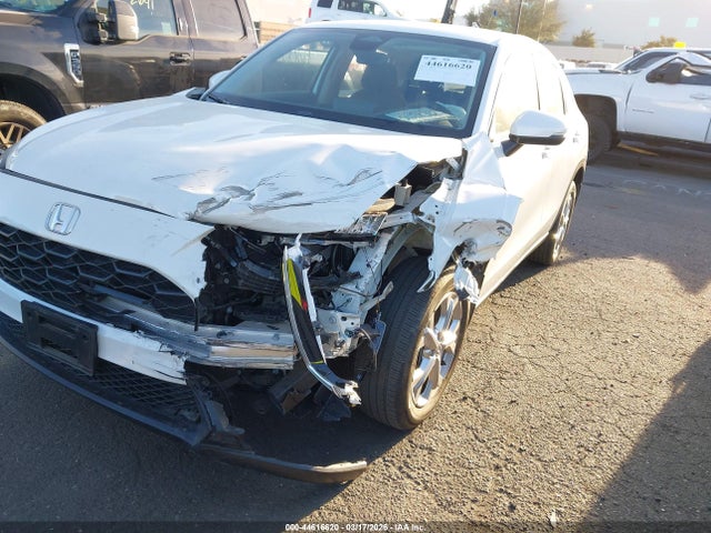 3CZRZ1H32RM709129 Honda Hr-v 2wd Lx