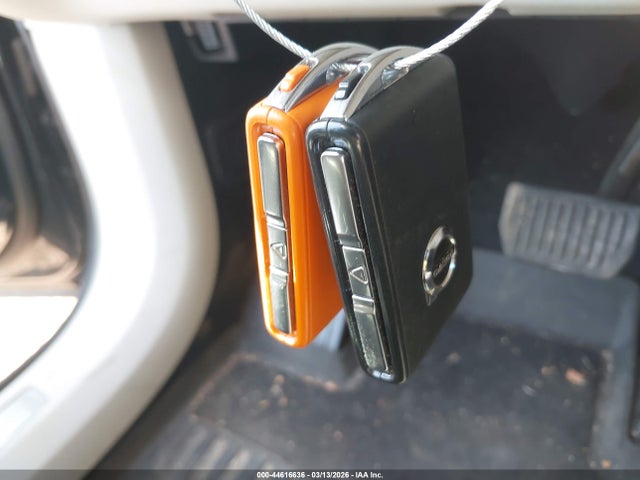 2021 VOLVO XC90 YV4A221K4M1705584 Photo 10