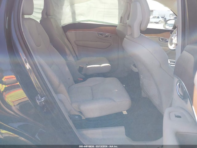 2021 VOLVO XC90 YV4A221K4M1705584 Photo 7
