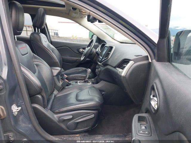 2016 Jeep Cherokee Trailhawk მანქანა იყიდება აუქციონზე, vin: 1C4PJMBS7GW224634, აუქციონის ნომერი: 44616651
