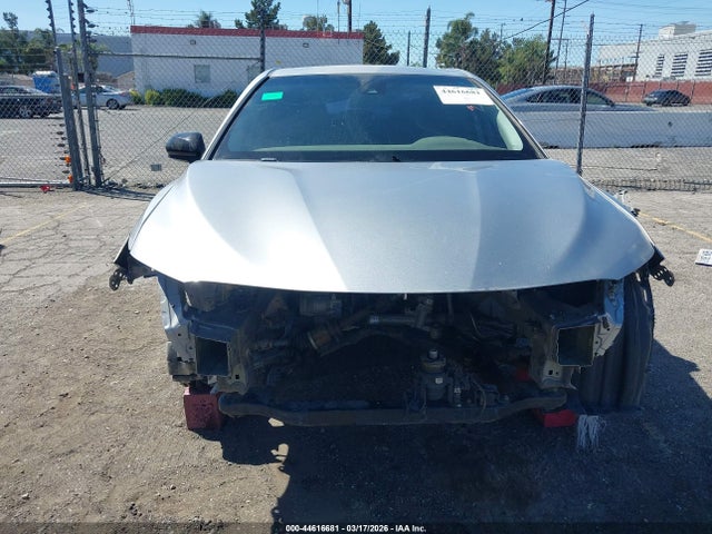 4T1B11HK6KU257771 Toyota CAMRY SE