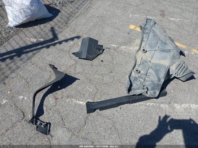 4T1B11HK6KU257771 Toyota CAMRY SE