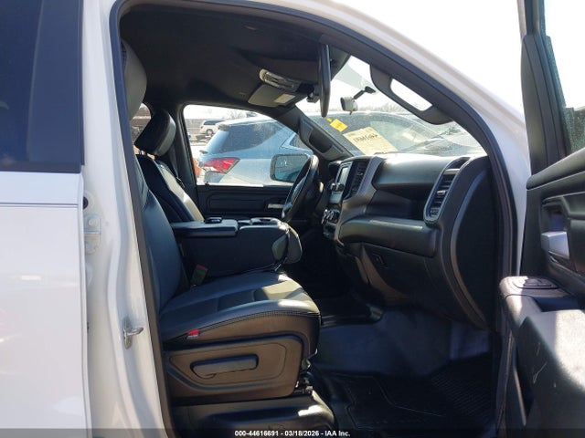 Продаж на аукціоні авто 2024 Ram 1500 Tradesman  4x4 6'4 Box, vin: 1C6RRFCG3RN197729, номер лоту: 44616691