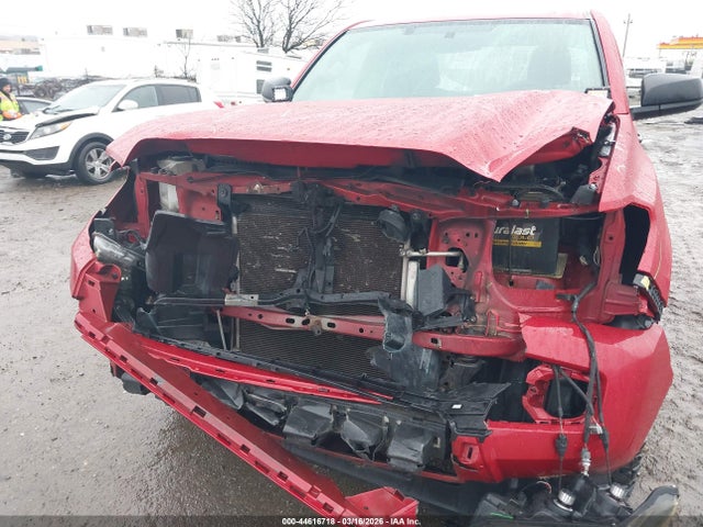 5TFSX5EN4GX040718 Toyota Tacoma Sr